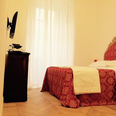 La Belle Coquette Bed & Breakfast Como Exterior photo