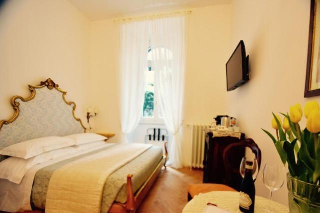 La Belle Coquette Bed & Breakfast Como Exterior photo